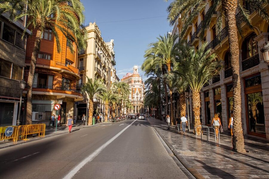 Valencia: Private Brunch Tour with Basic Spanish Learning - Local tastings: coffee snacks and a restaurant with beer or wine
