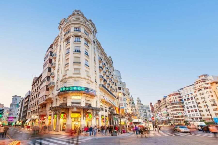Valencia: Private custom tour with a local guide - What this private Valencia walk really gives you