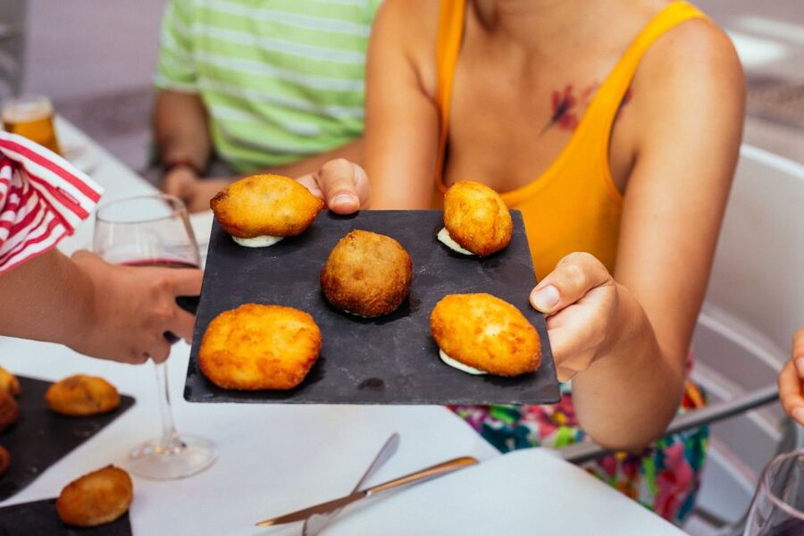 Valencia: Private Food Tour – 10 Tastings with Locals - Price and value: what $146 buys you in real terms