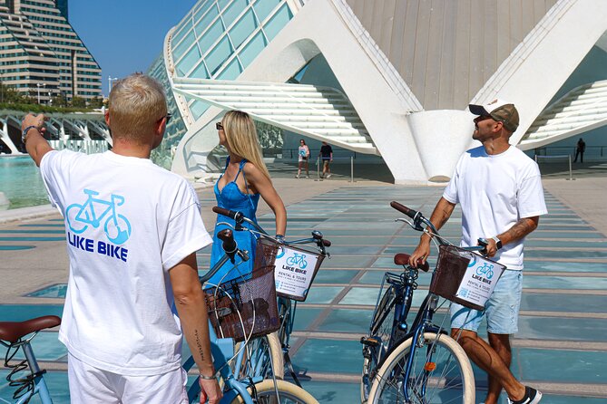 Valencia Private Half Day Bike Tour - Stop 1 Plaza de la Virgen: Turia Water Meets Valencia’s Main Stage