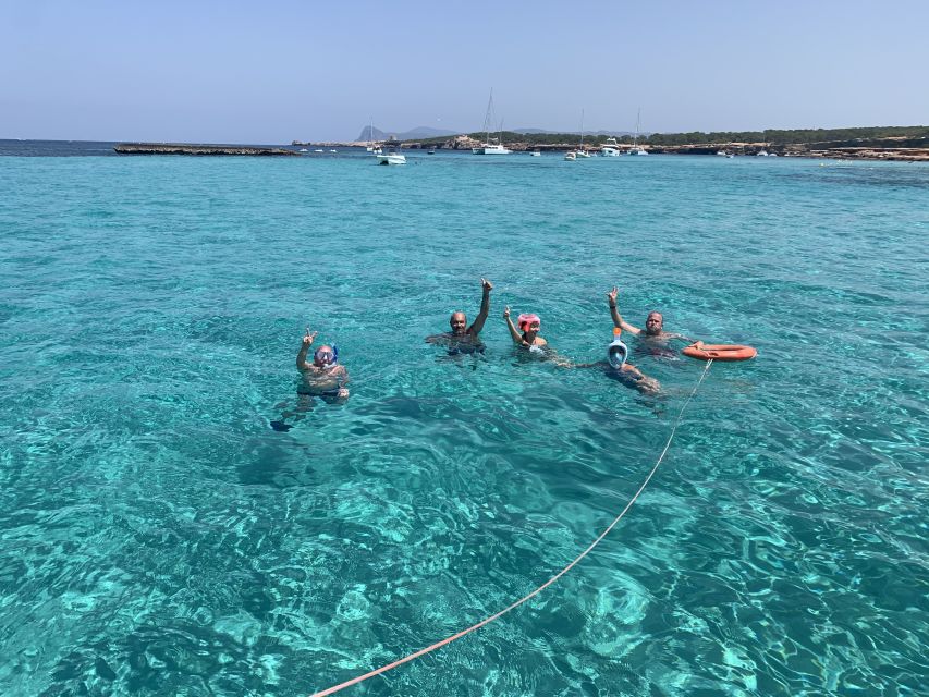Valencia: Private Sailing Trip with Snacks and Drinks - What to bring, plus the rules that affect your comfort