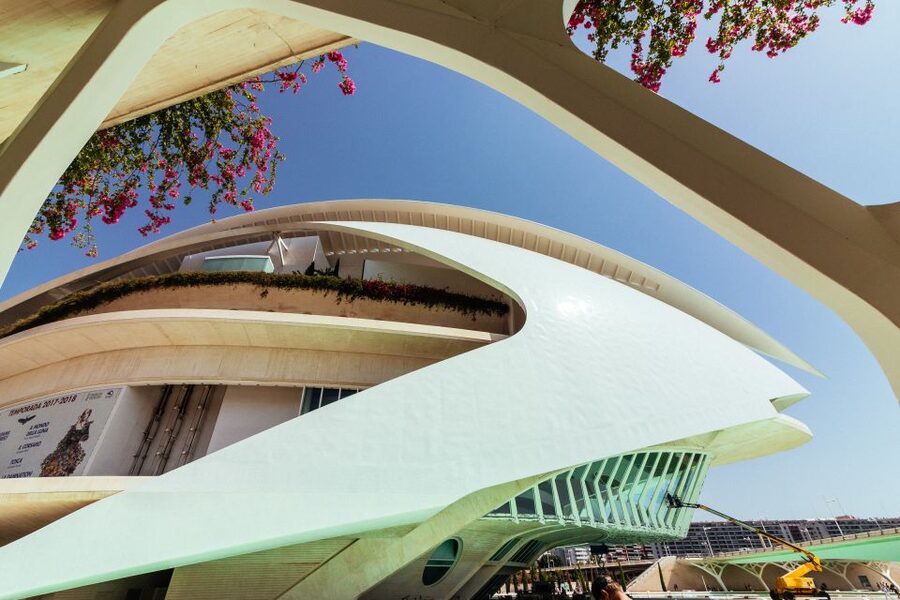 Valencia: Private Tour w/ Locals – Highlights & Hidden Gems - Torres de Serrano: A Gate With Opinions