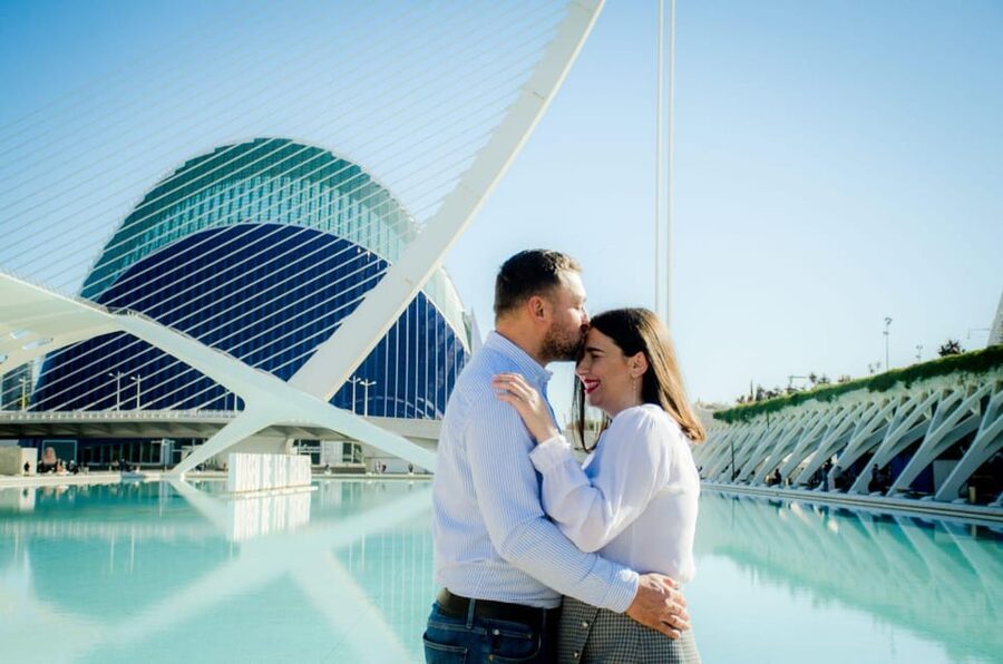 Valencia: Professional photoshoot at City of Arts & Sciences - Getting great variety from futuristic architecture