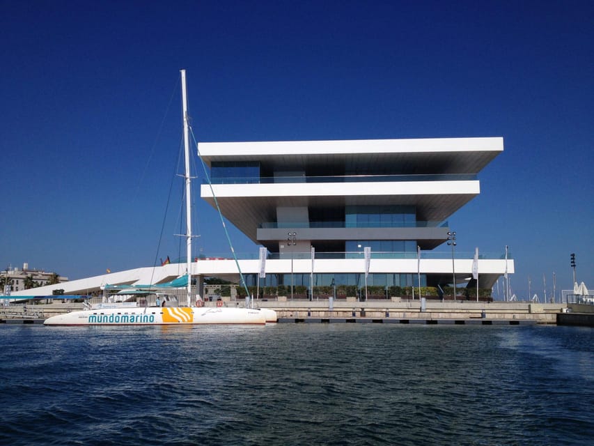 Valencia: Sailing Catamaran Cruise with Valencian Lunch - Getting to Mundo Marino Catamaran and feeling settled fast