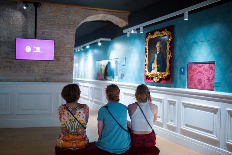 Valencia: San Nicolás, Silk Museum and Santos Juanes Church - The Valencia Silk Museum: why silk turned into Valencia’s superpower