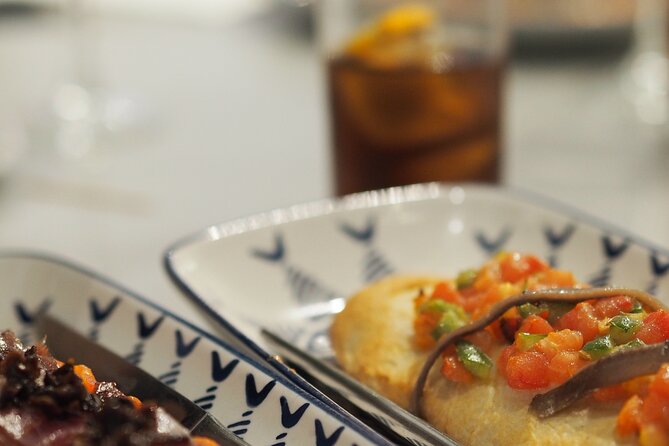 Valencia Tapas Crawl by Food Lover Tour - Your 3-hour walking rhythm in Ciutat Vella