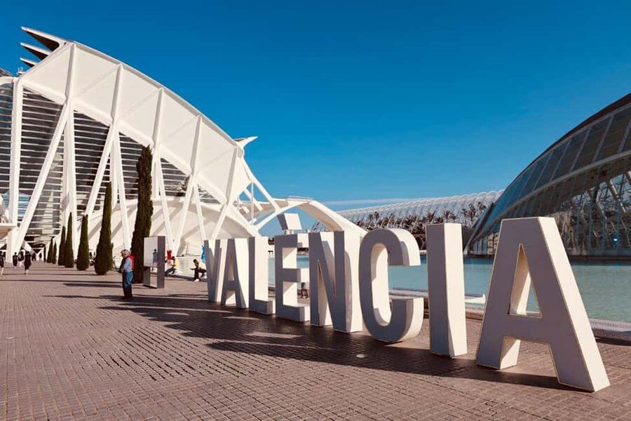 Valencia: the best 25 spots in the city by bike! - Key things to know before you ride