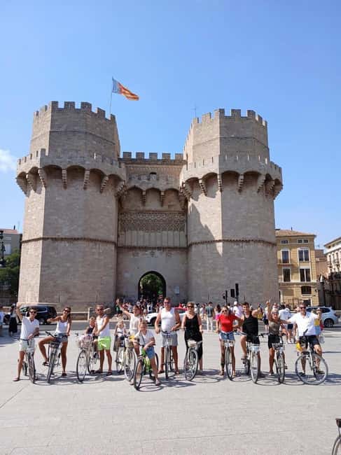 Valencia: the best 25 spots in the city by bike! - Turia Park, Jardins del Real, and the Royal garden break