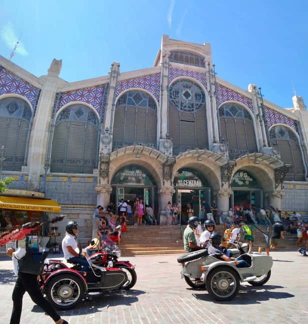 Valencia: The Highlights Tour in Vintage Sidecar - Pickup, helmet, and settling in with your private guide