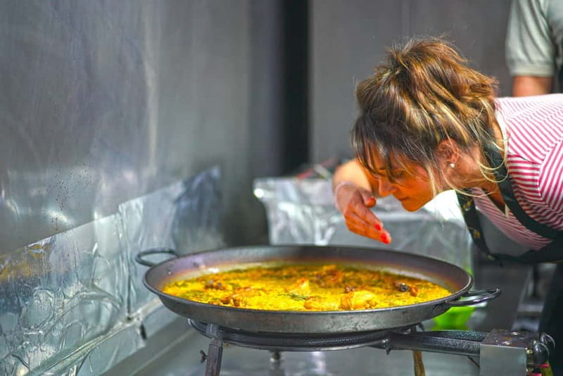 Valencia: Traditional Paella Cooking Class and Dinner - Why This Valencia Paella Class Feels Like More Than a Cooking Demo