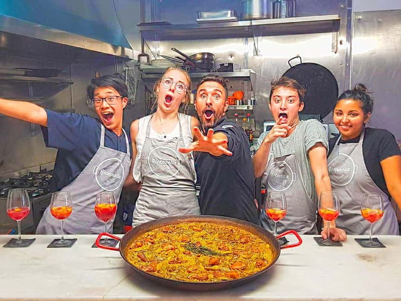Valencia: Traditional Paella Cooking Class and Dinner - Finding the Kitchen: Derecha 2, Right Side 2