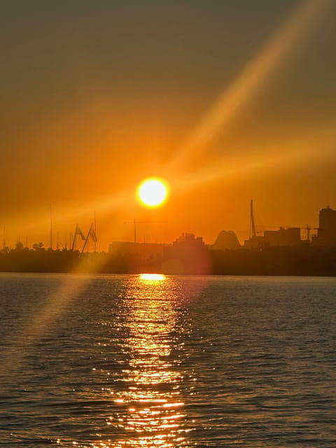 Valencia: VIP Sunset Cruise in Catamaran with drink - Where the itinerary actually leads: start and return points