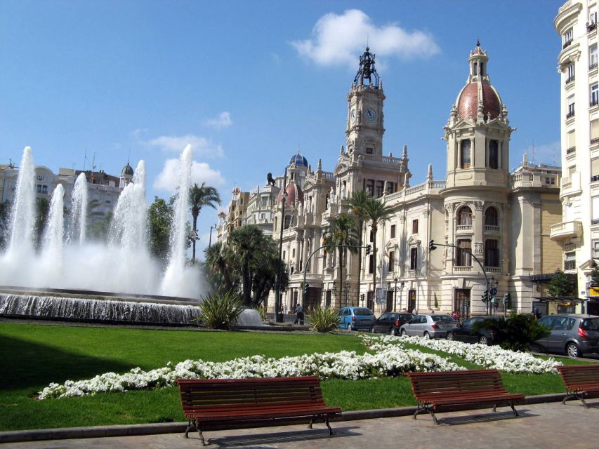 Valencia: Walking Tour of the Medieval City Center - Why Valencia’s medieval center works best on foot