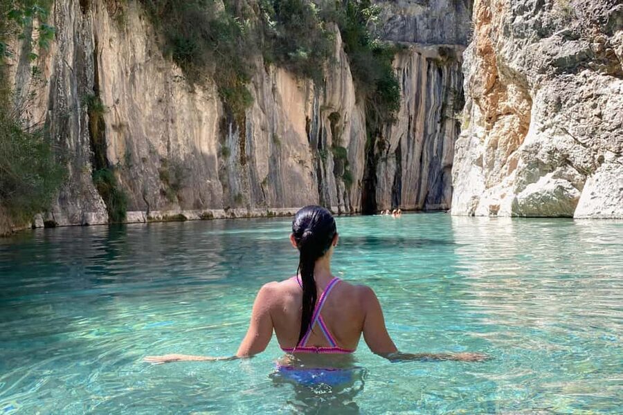 Valencia: Waterfalls and Thermal Springs Tour with Swimming - Montanejos Blue Lagoon: swimming in 25°C thermal water without the stress