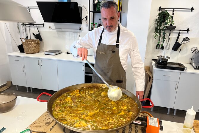 Valencian Paella class with welcome drinks and tapas - Why This Valencia Paella Class Feels Like Real Rice-Restaurant Training