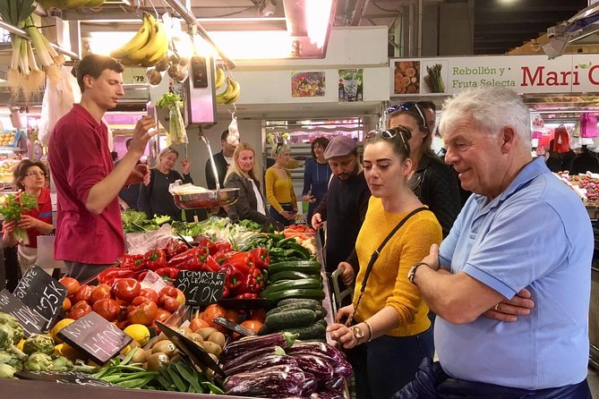 Vegetable Paella cooking class, tapas and Ruzafa market visit - Why This Vegetarian Paella Class Feels Practical and Social