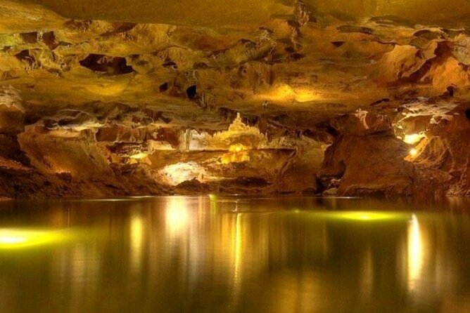 Visit to the Sant Josep Caves - The walking portion: short, easy, and worth it