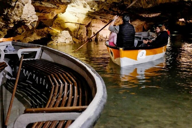 Visit to the Sant Josep Caves - Olga and the storytelling: why the guide matters more than you think