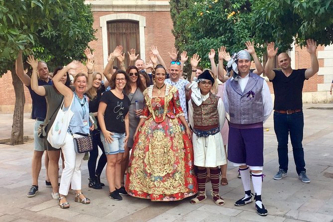 Walking tour through the old town with a Dutch-speaking city guide - Price and what you actually get for $42.01