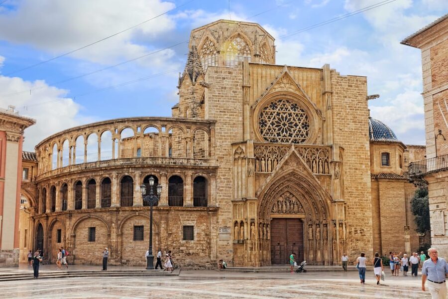Walking Tour through Valencia's Historic Centre - Stop 1: The Cathedral area, where the city’s layers start to make sense