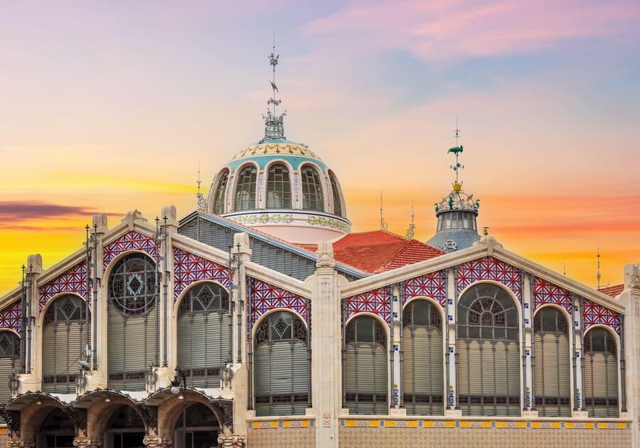 Walking Tour through Valencia's Historic Centre - Where the tour starts, and how to find your group